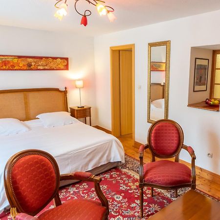 Hotel A L'Oriel Olenevka Ngoại thất bức ảnh